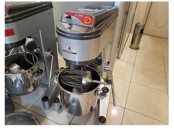 220 V Hız kontrollü 60 lt Mikser