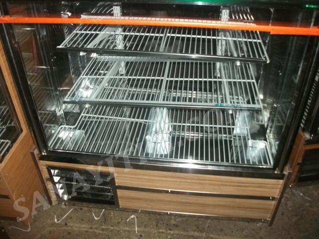 Bakkal & Kebap Dolabı