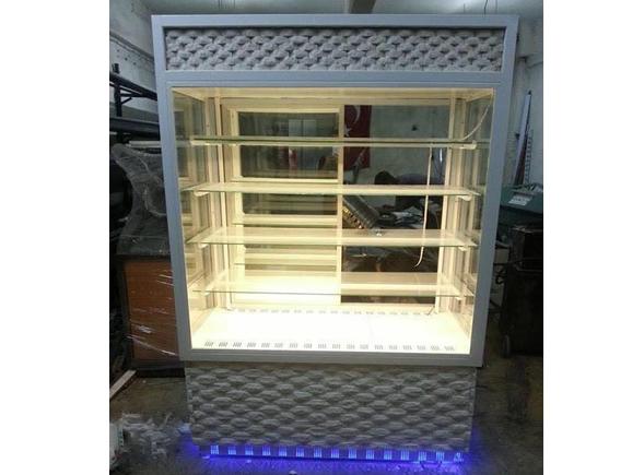 cephe beyaz pasta dolabı