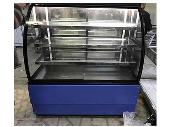 Mavi Pasta Tatlı Dolabı