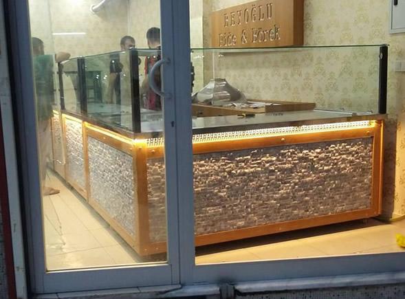 Zarif Börek Dükkanı